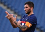 开云体育平台APP-中国羽毛球队逆转法国羽毛球队，辛杜完成帽子戏法的简单介绍