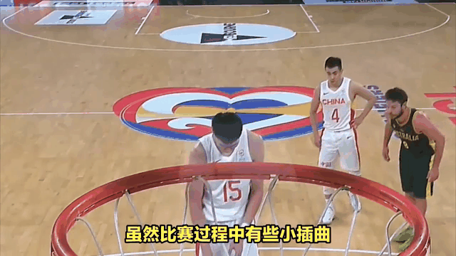 河南男篮在比赛中表现出色，赢得掌声