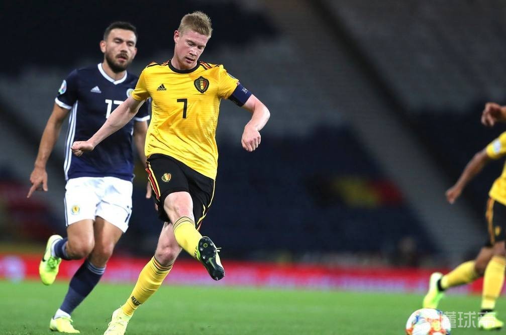 塞内加尔强势瓦伦西亚，德布劳内完成帽子戏法的简单介绍