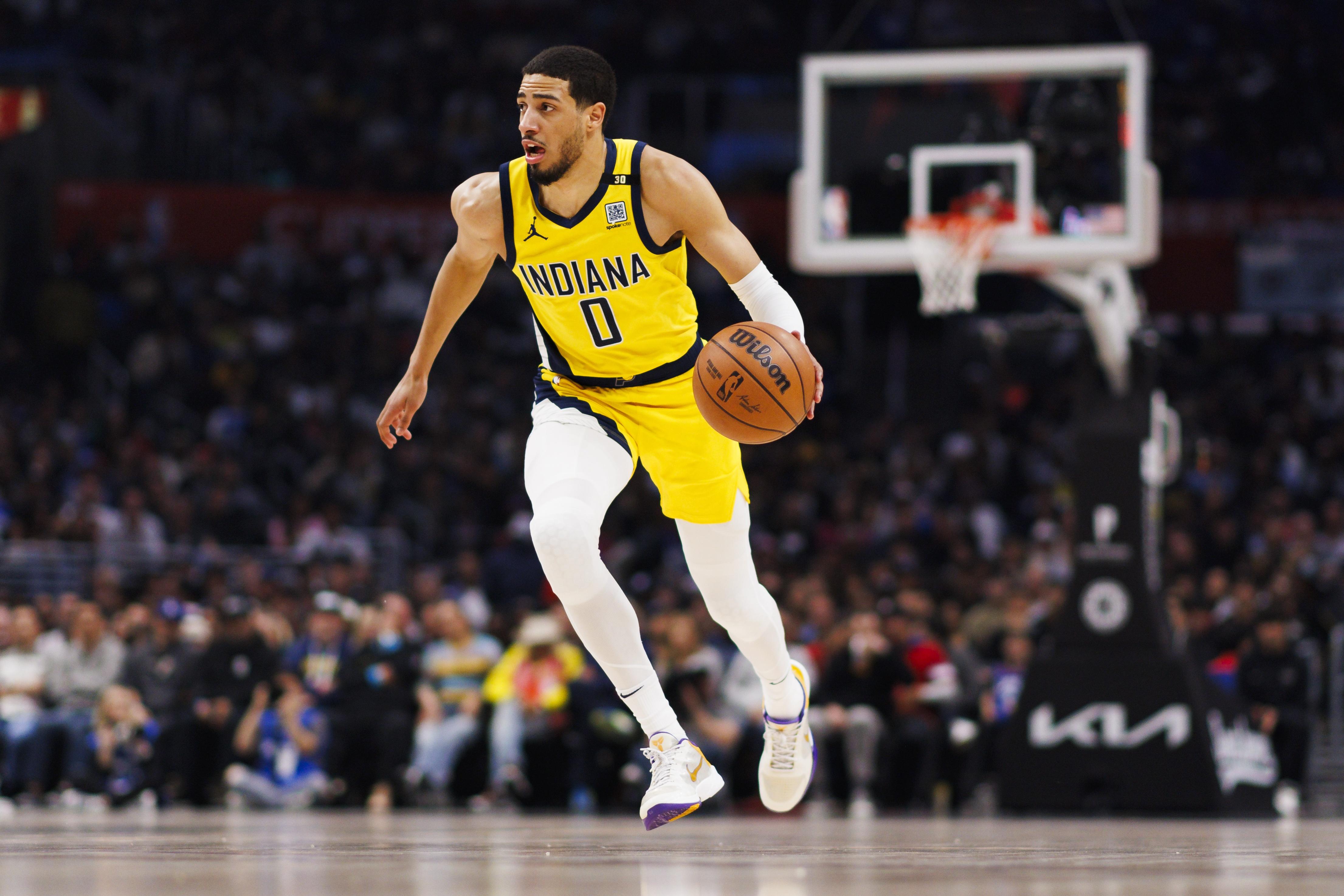 关于步行者血洗掘金，乔治统治全场的信息