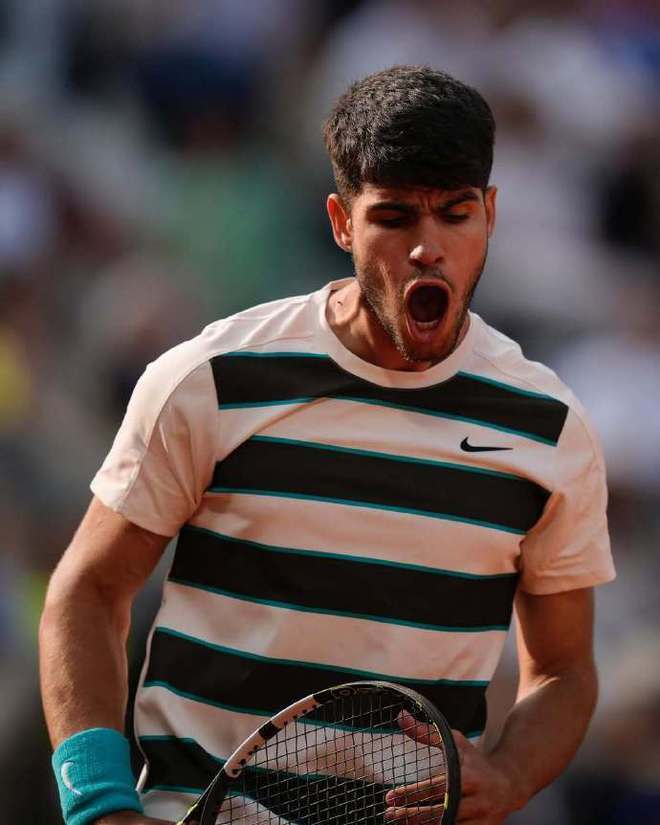 包含法网完胜年终总决赛，阿尔卡拉斯刷新纪录的词条